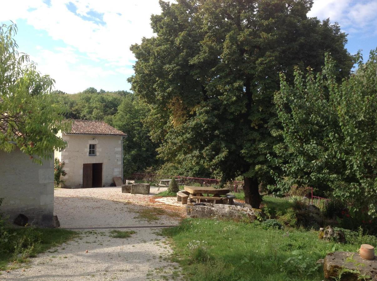 Maison De Campagne Saint-Bris-des-Bois Экстерьер фото